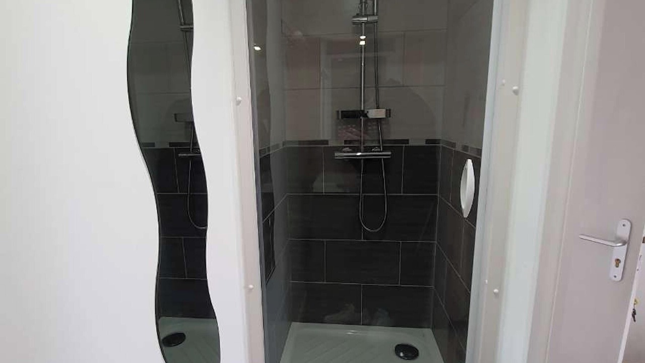 Photo of Bathroom in Reims