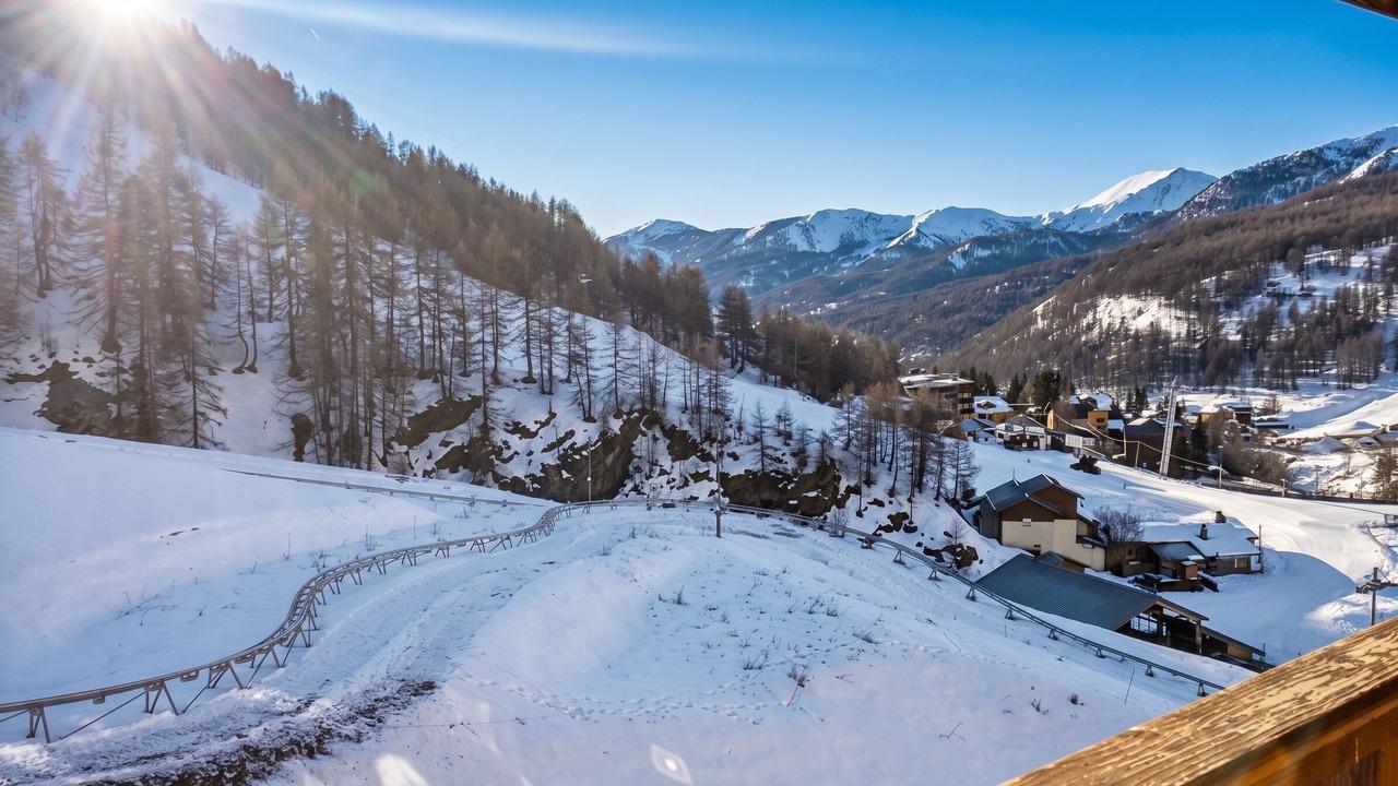 Photo of Others in Allos