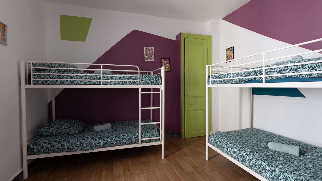 Photo of Bedroom in Republique