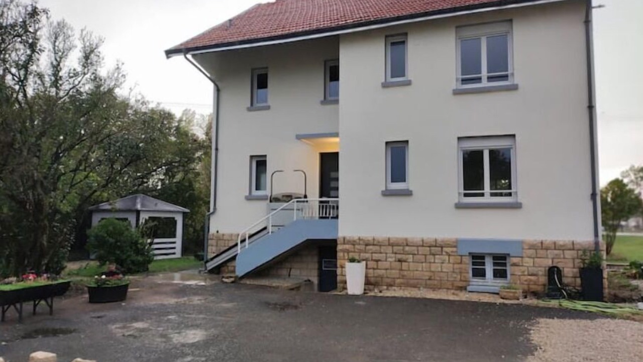 Photo of Outdoor in Perthes