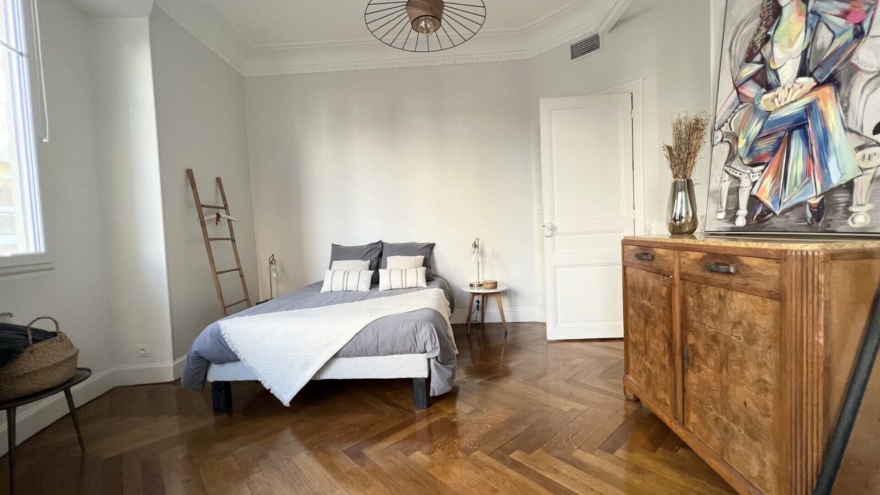 Photo of Bedroom in Musicians Quarter