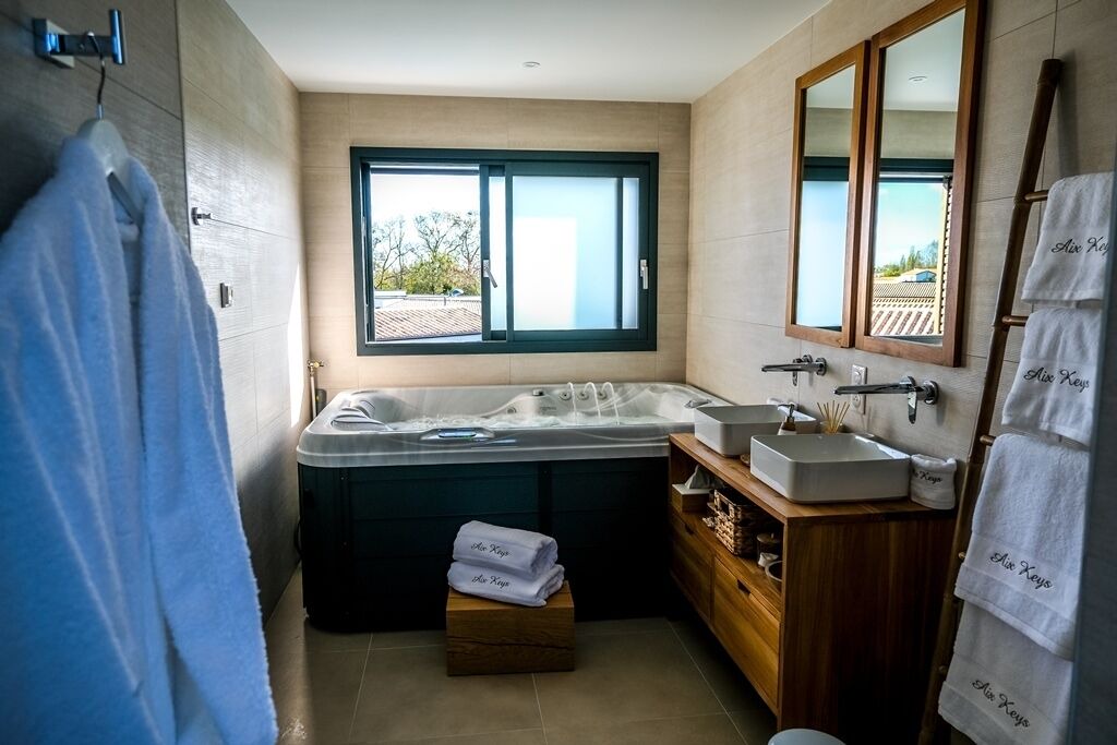 Photo of Bathroom in Saint Laurent de la Pree