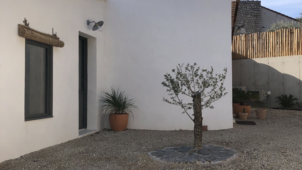 Photo of Outdoor in Rochefort-du-Gard