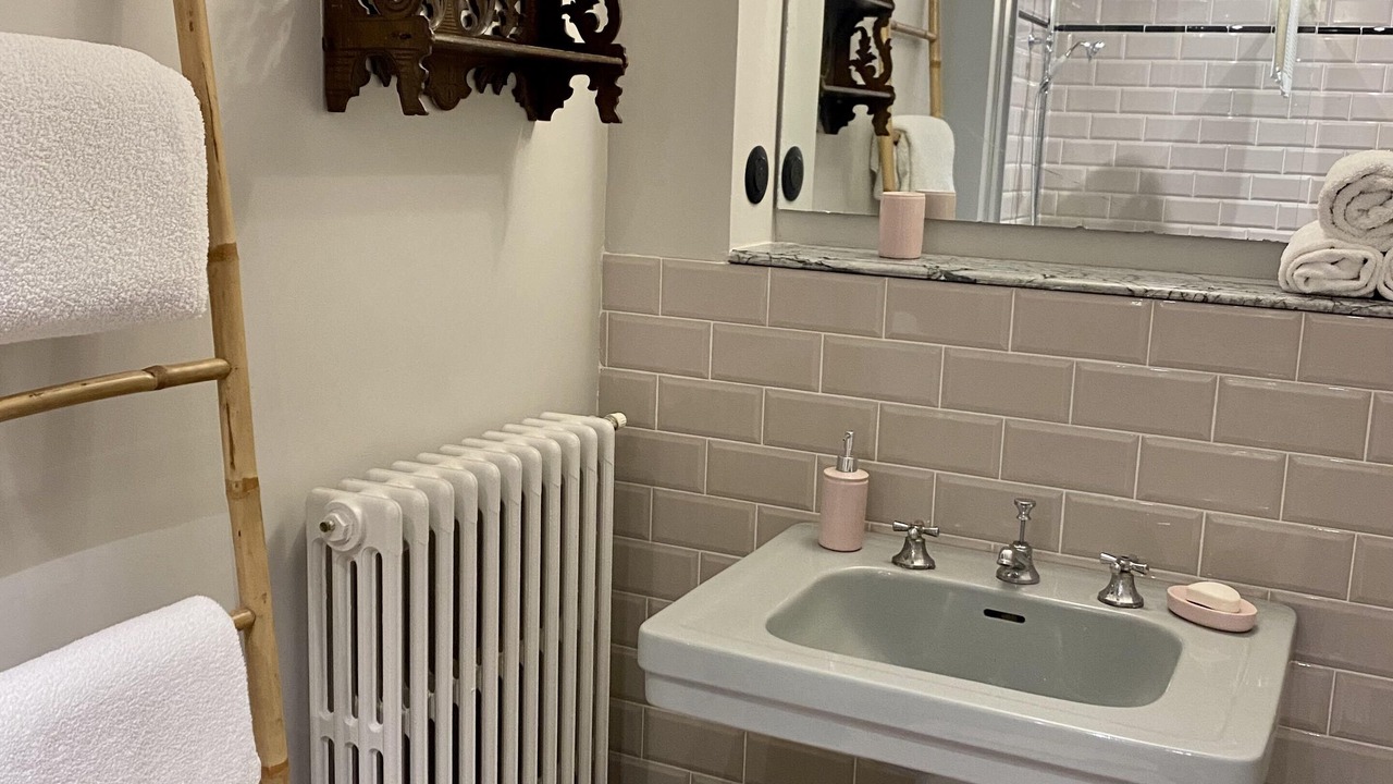 Photo of Bathroom in Marnay-sur-Seine