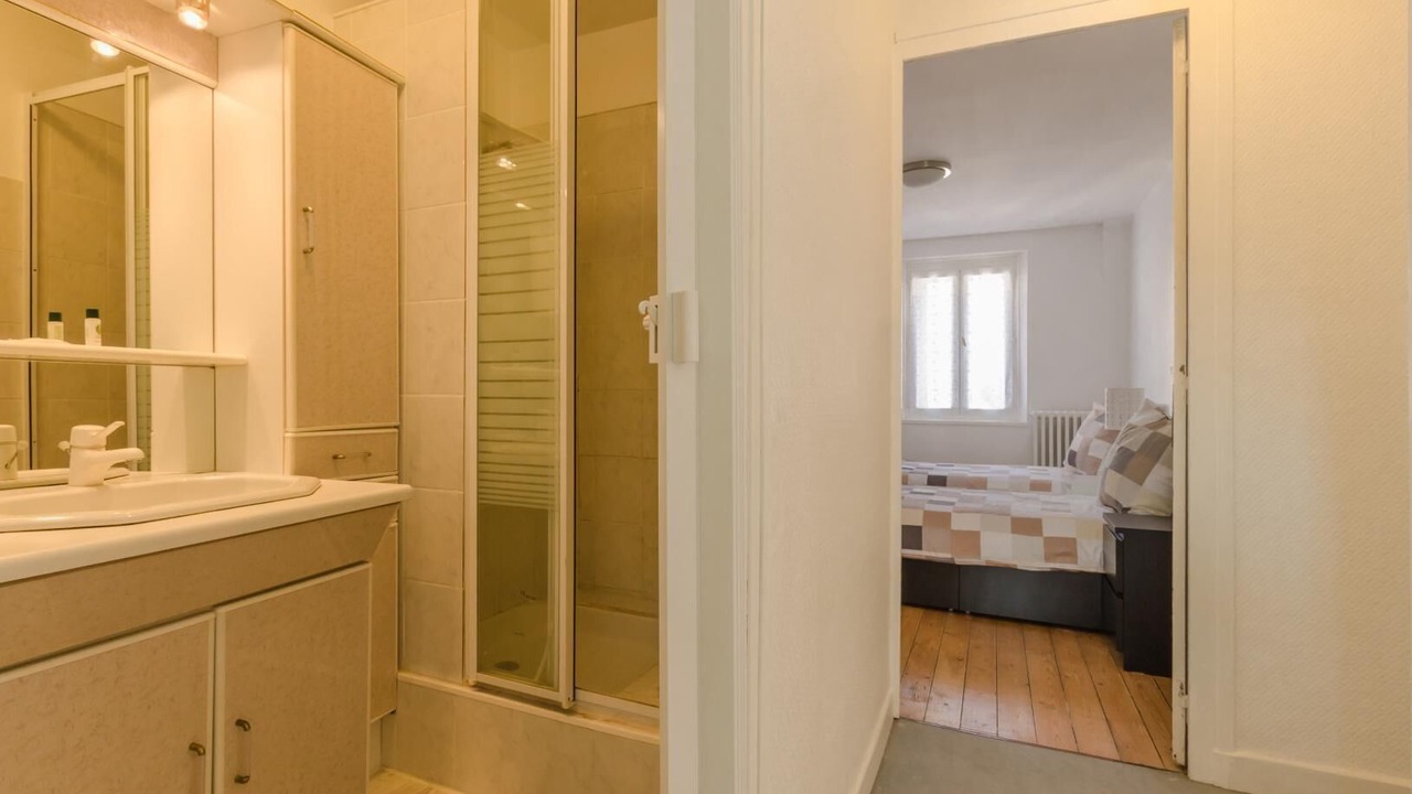 Photo of Bathroom in Romilly-sur-Seine