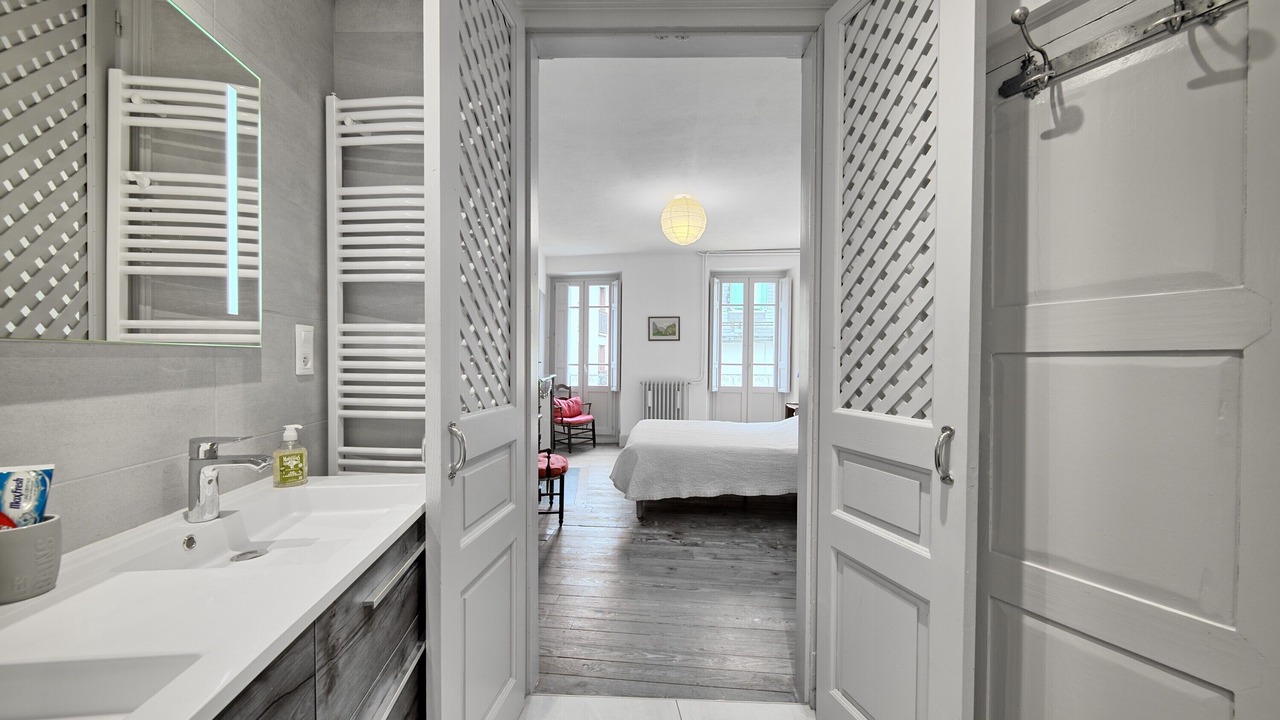 Photo of Bedroom in Bagneres-de-Luchon
