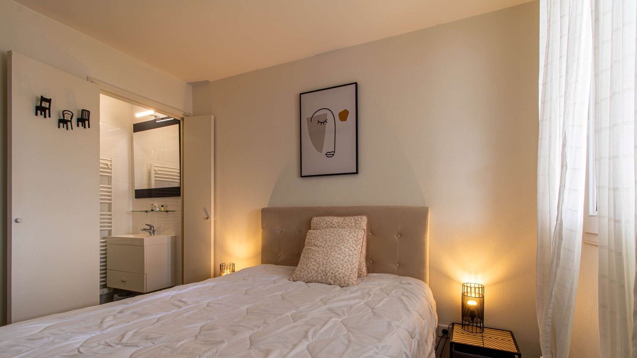 Photo of Bedroom in Sables-d'Or-les-Pins