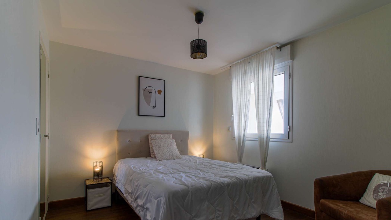 Photo of Bedroom in Sables-d'Or-les-Pins