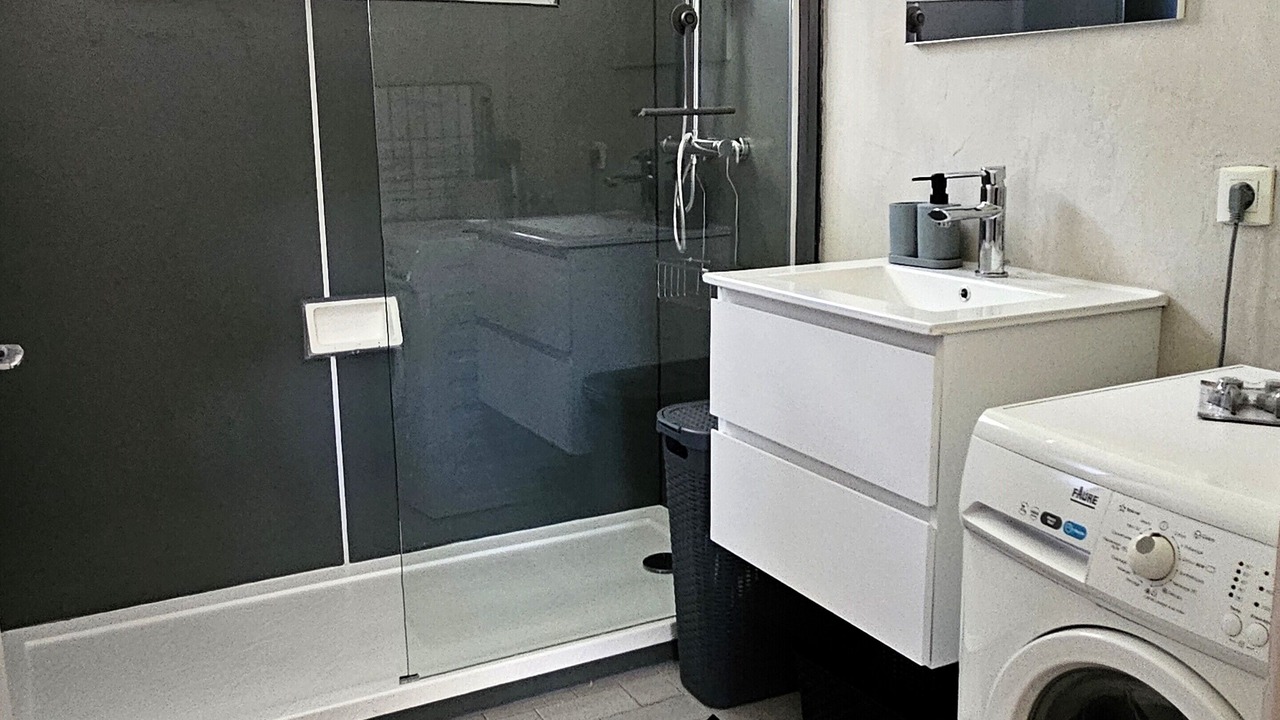 Photo of Bathroom in Ploezal