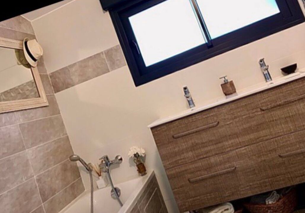 Photo of Bathroom in Le Beausset