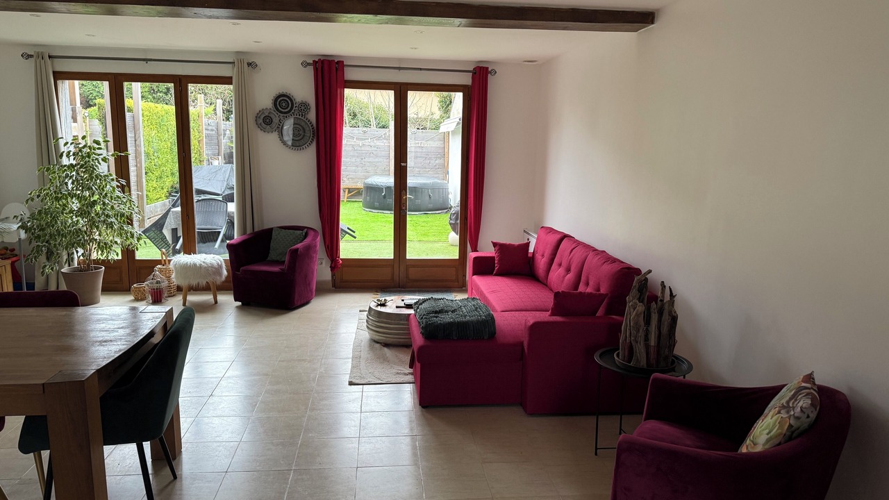 Photo of Livingroom in Barberey-aux-Moines