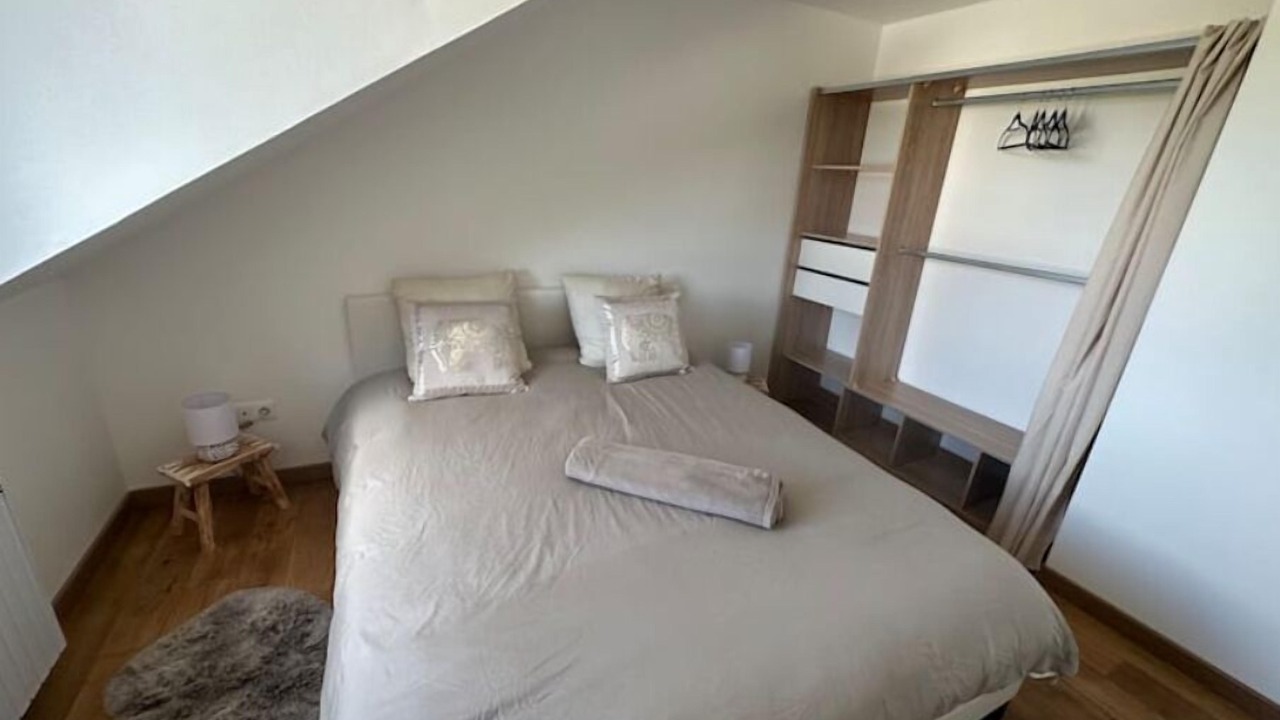 Photo of Bedroom in Barberey-aux-Moines