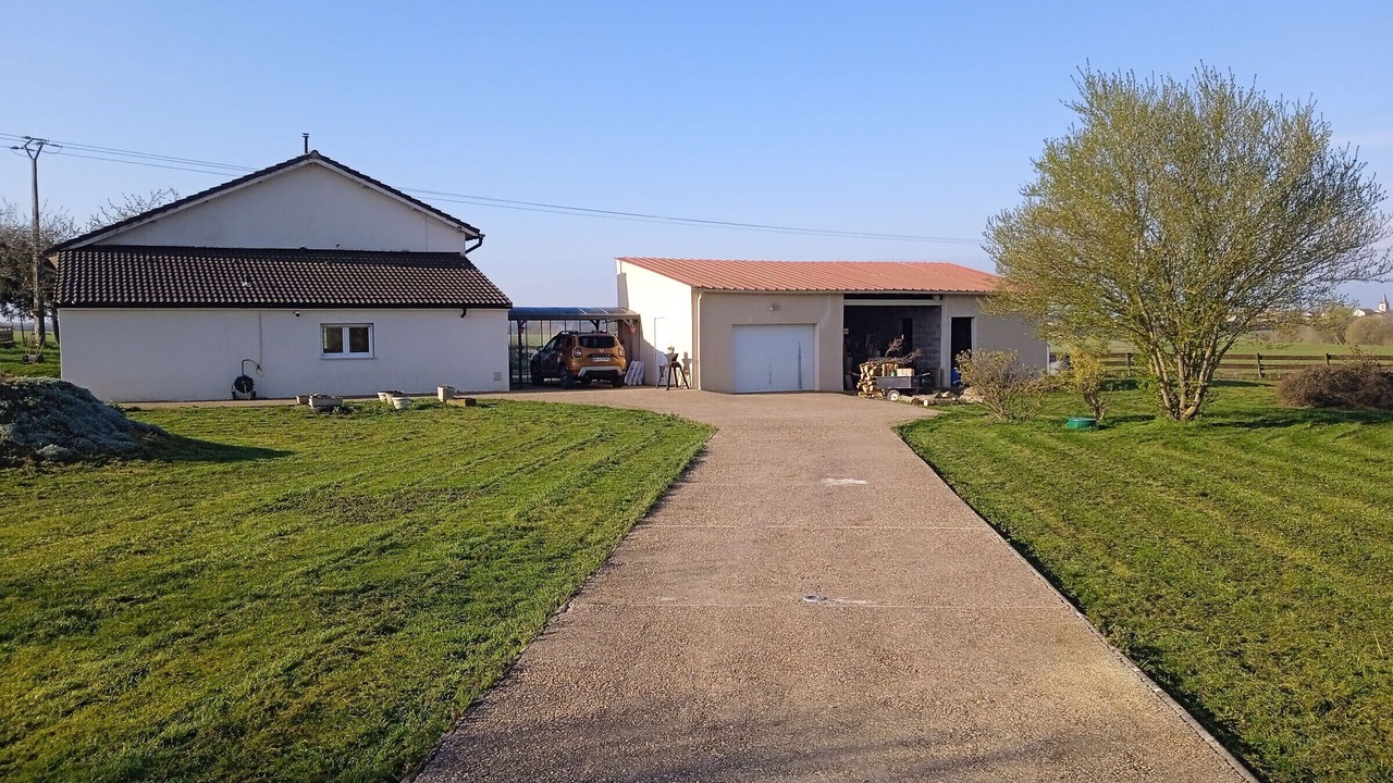 Photo of Outdoor in Lantefontaine