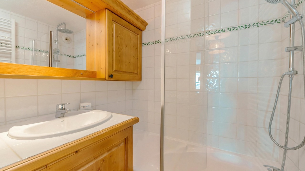 Photo of Bathroom in Le Tour