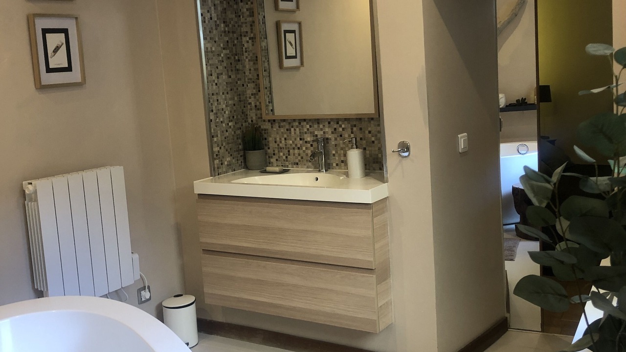 Photo of Bathroom in Saint-Bonnet-du-Gard