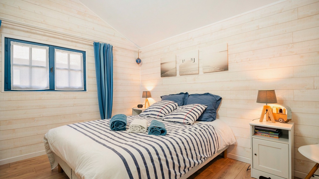 Photo of Bedroom in Sables-d'Or-les-Pins