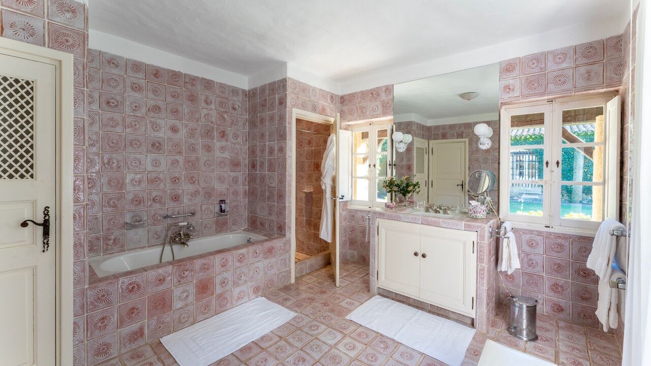 Photo of Bathroom in La Mole