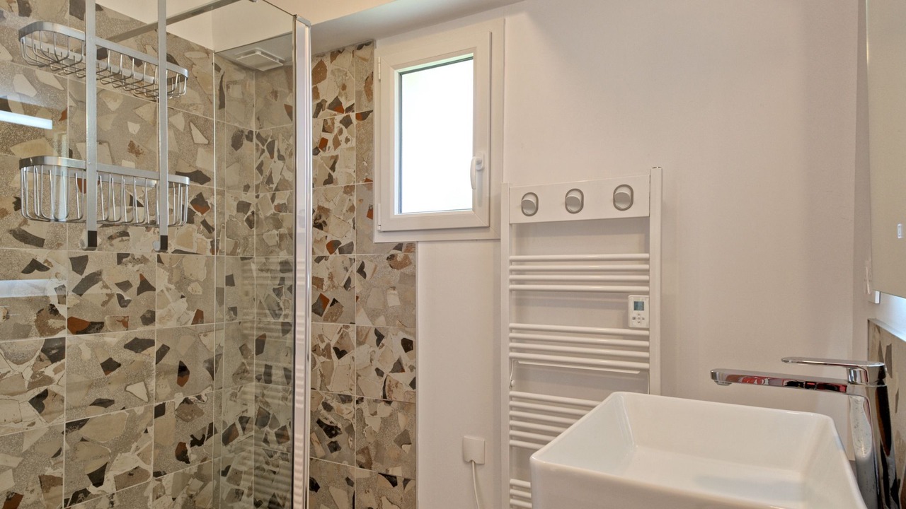 Photo of Bathroom in Plougrescant