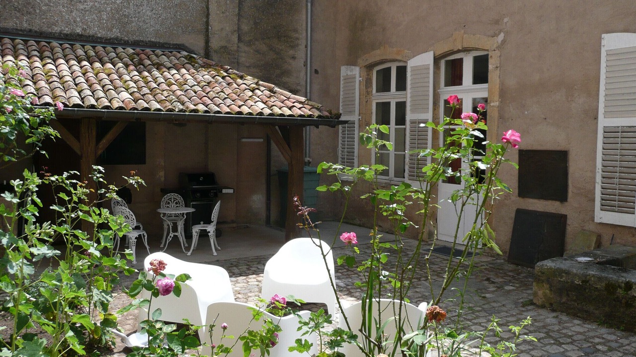 Photo of Patio Balcony in Euvezin