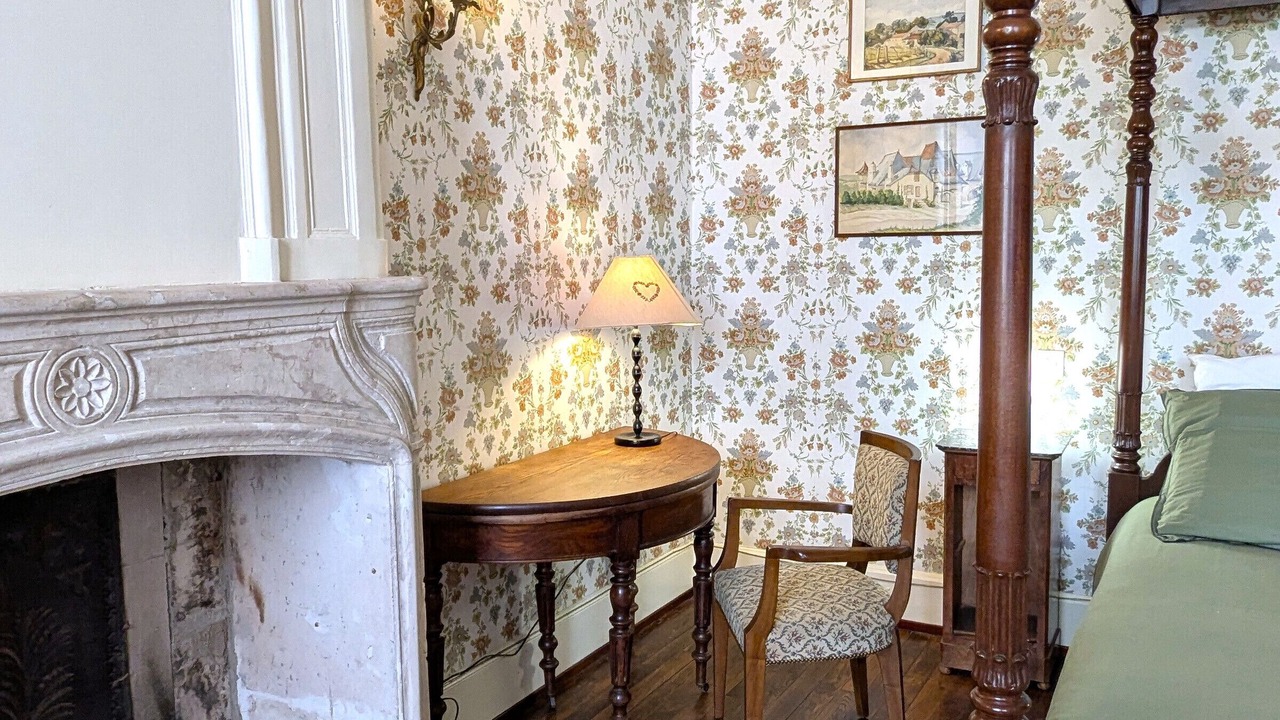 Photo of Bedroom in Euvezin
