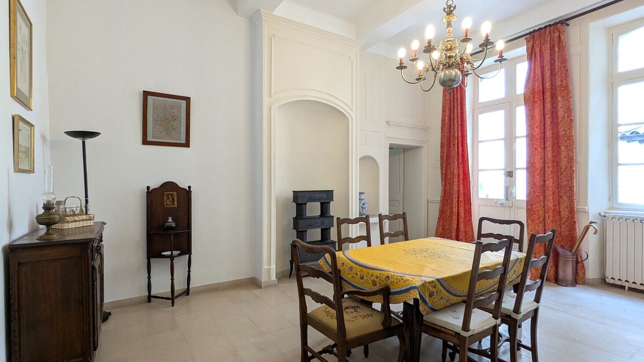 Photo of Others in Euvezin
