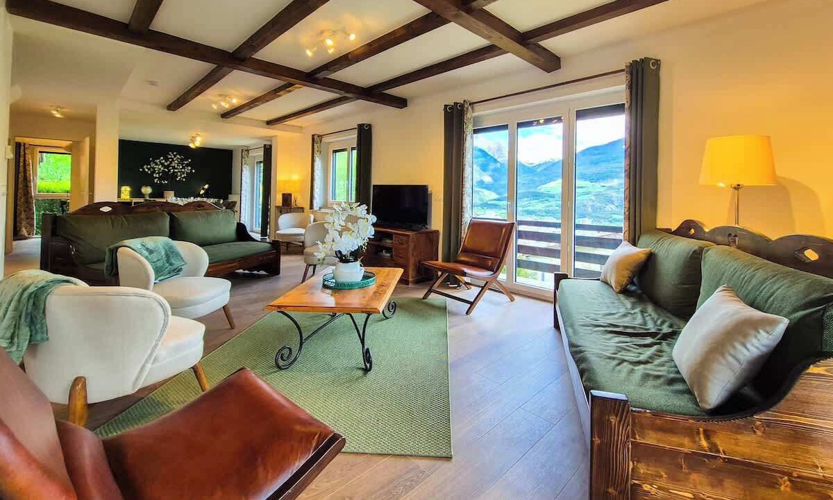 Photo of Livingroom in Embrun