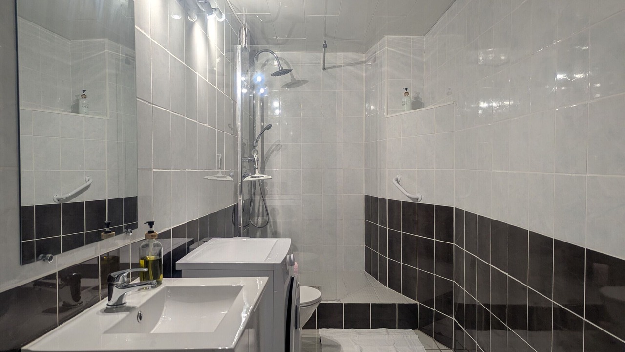 Photo of Bathroom in Gudmont