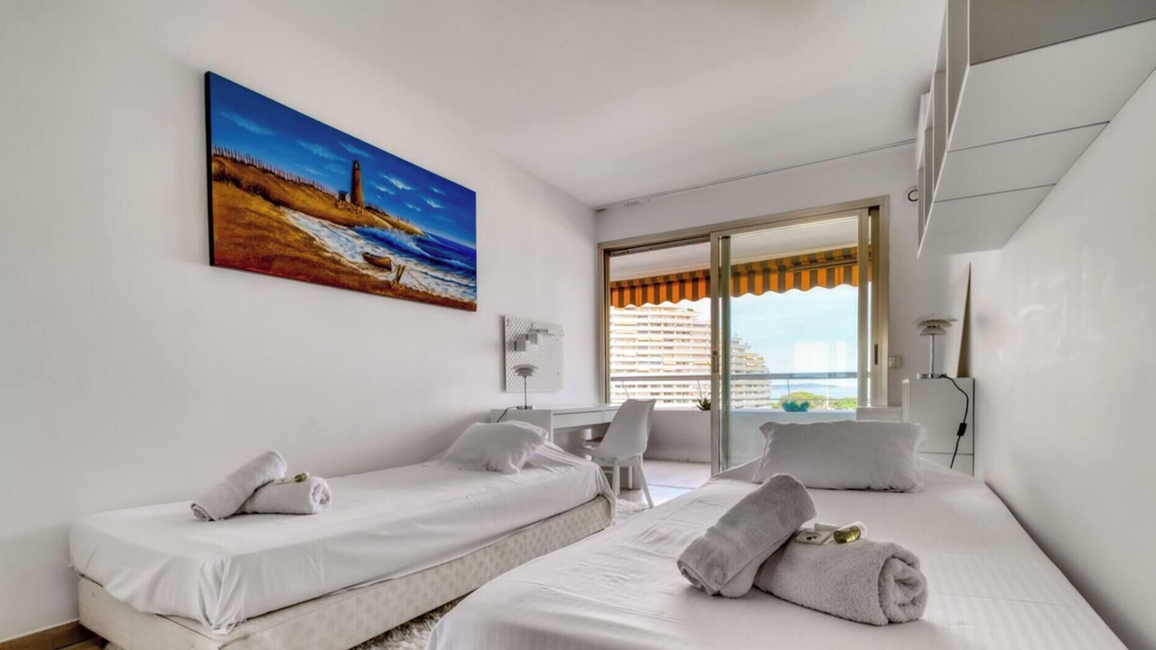 Photo of Bedroom in Villeneuve Loubet Beach