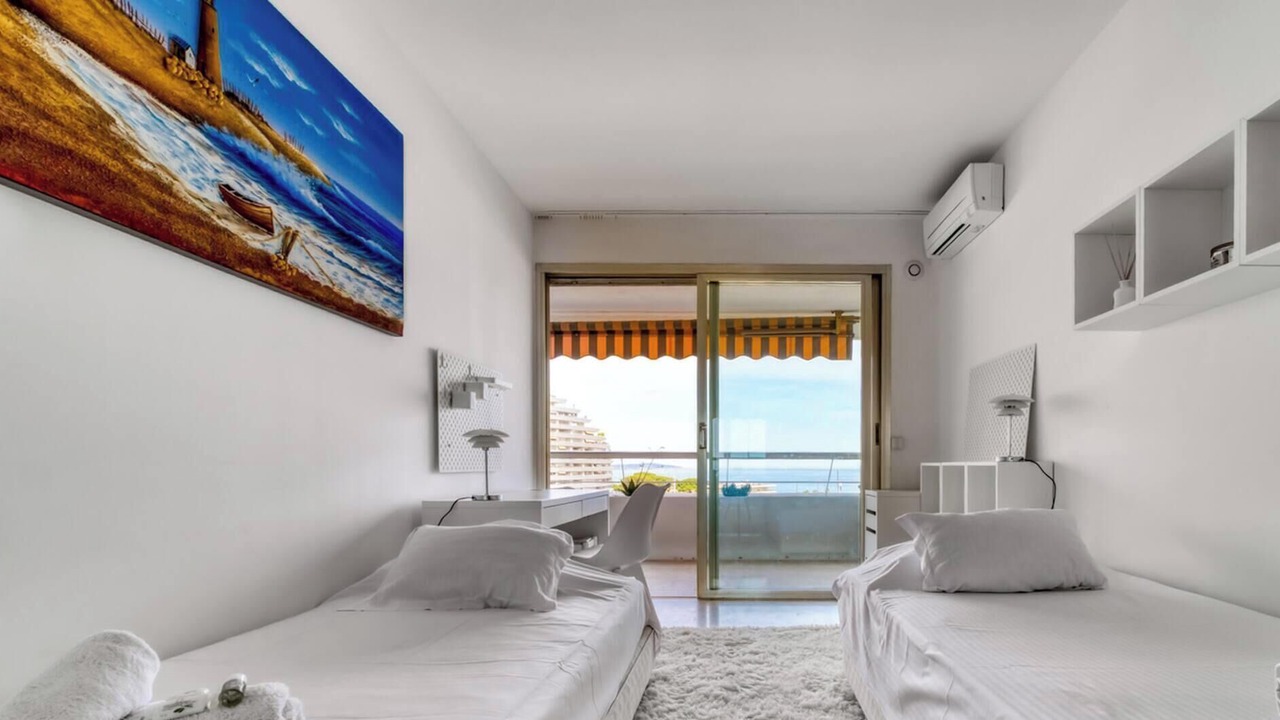 Photo of Bedroom in Villeneuve Loubet Beach
