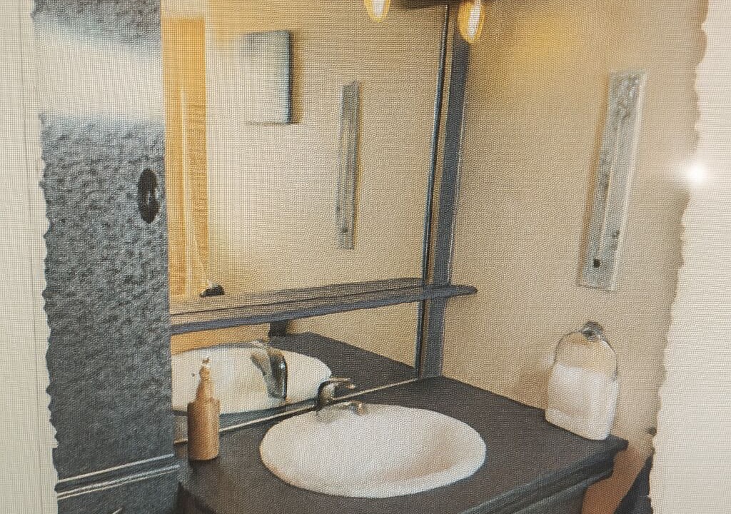 Photo of Bathroom in Romorantin-Lanthenay