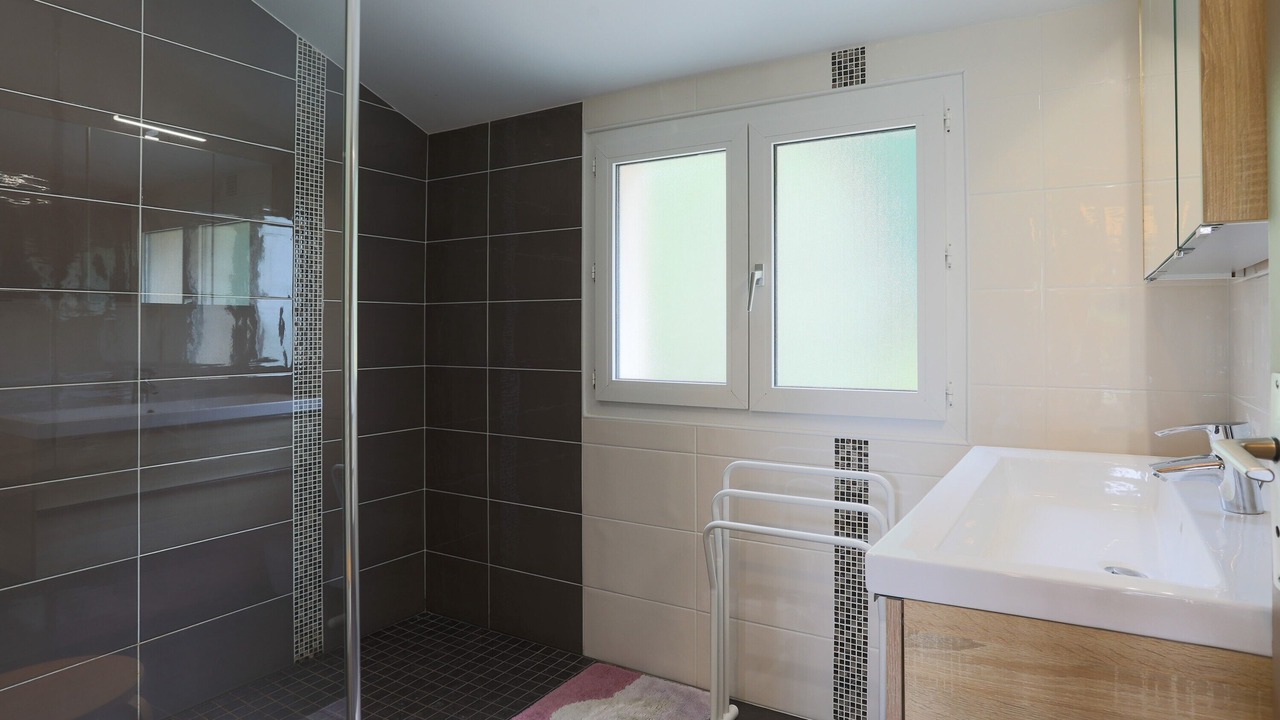 Photo of Bathroom in Ploulech