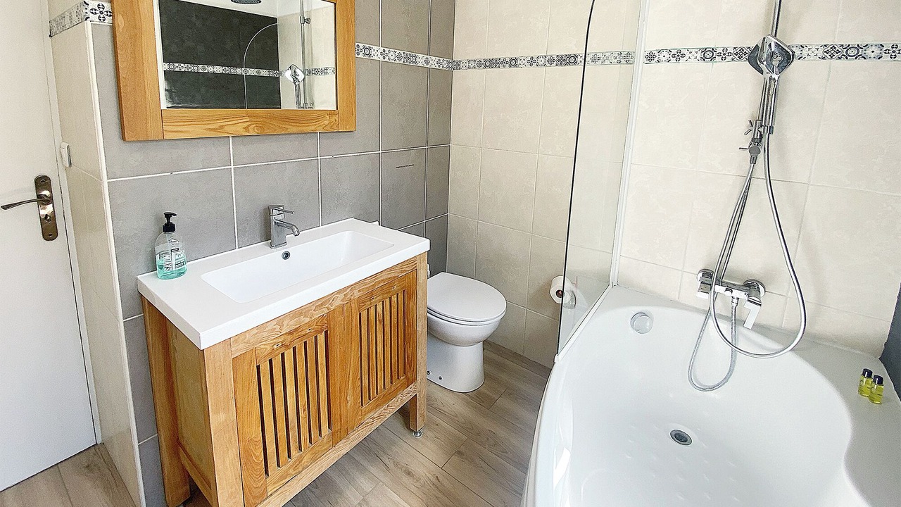 Photo of Bathroom in Reims