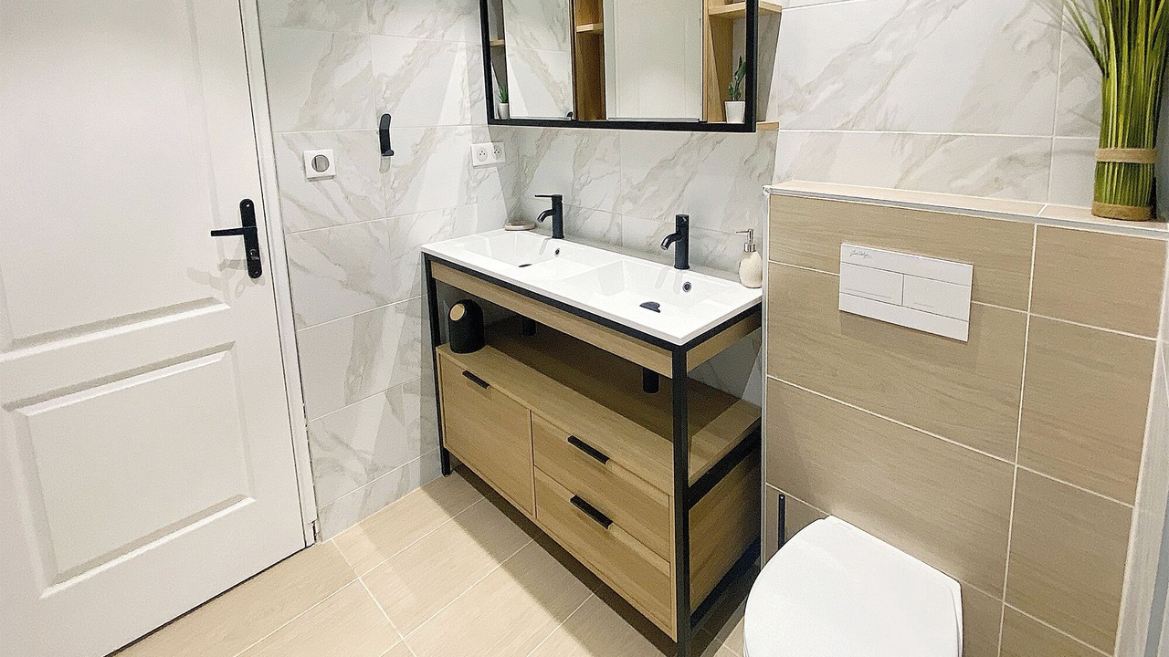 Photo of Bathroom in Reims