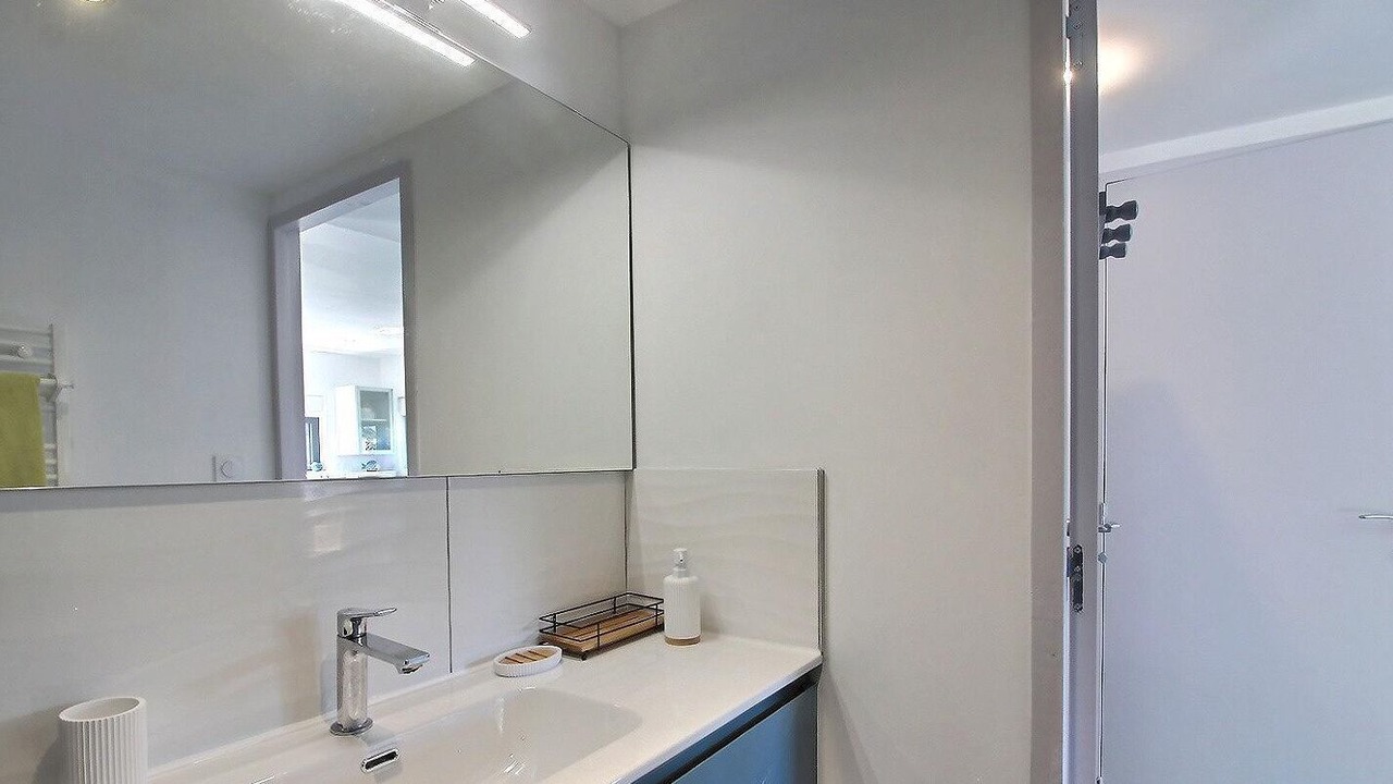 Photo of Bathroom in Langueux