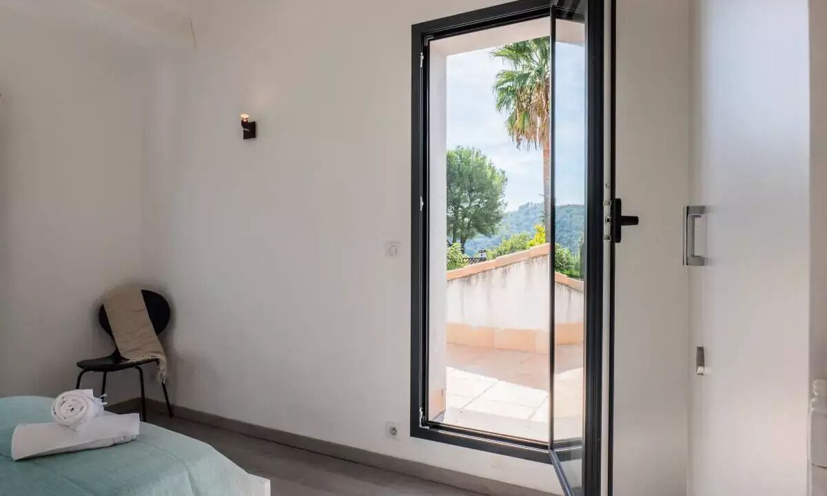Photo of Bedroom in Biot