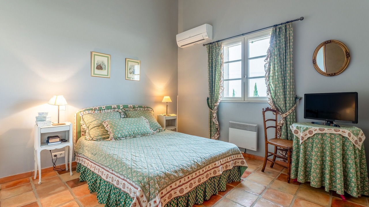 Photo of Bedroom in Estezargues