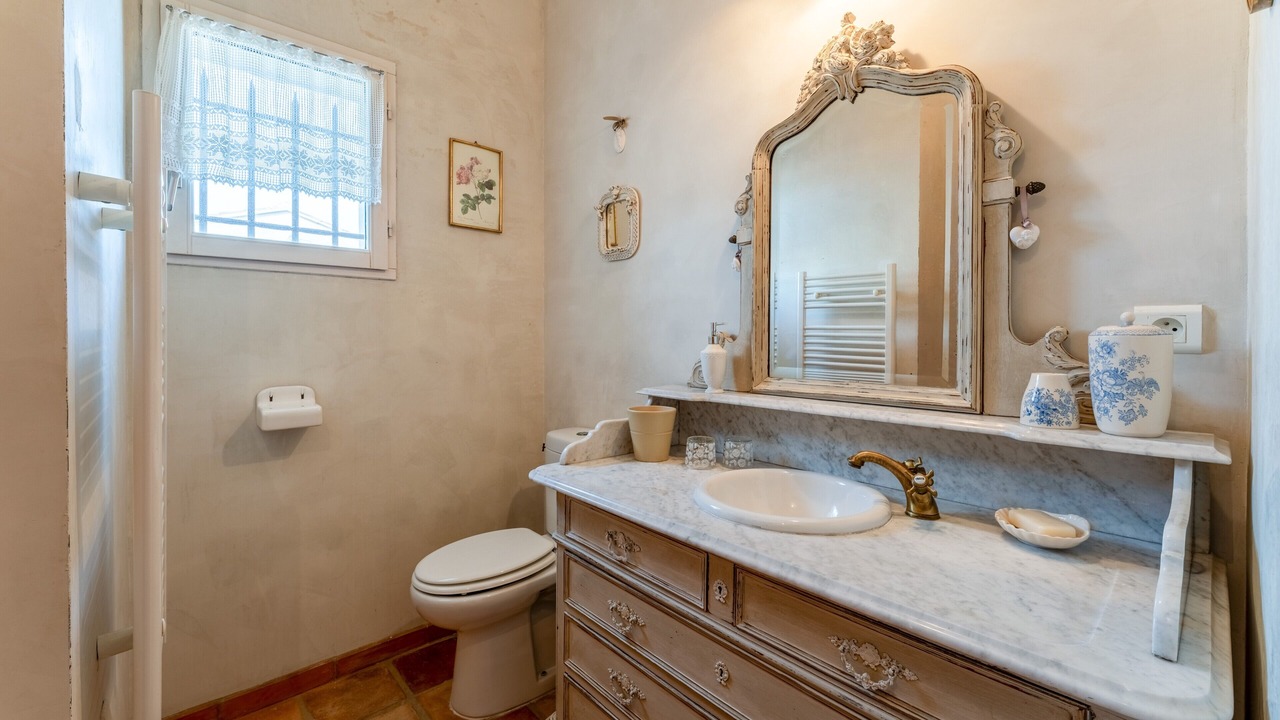 Photo of Bathroom in Estezargues