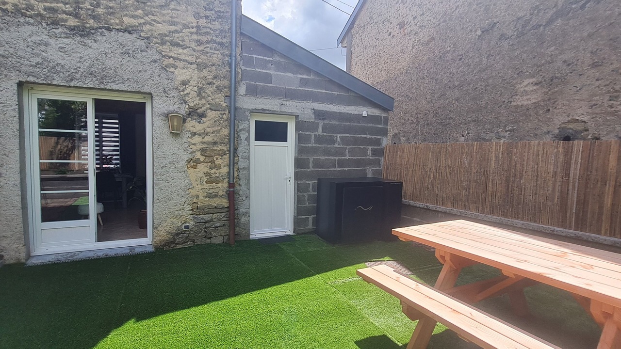 Photo of Outdoor in Oelleville
