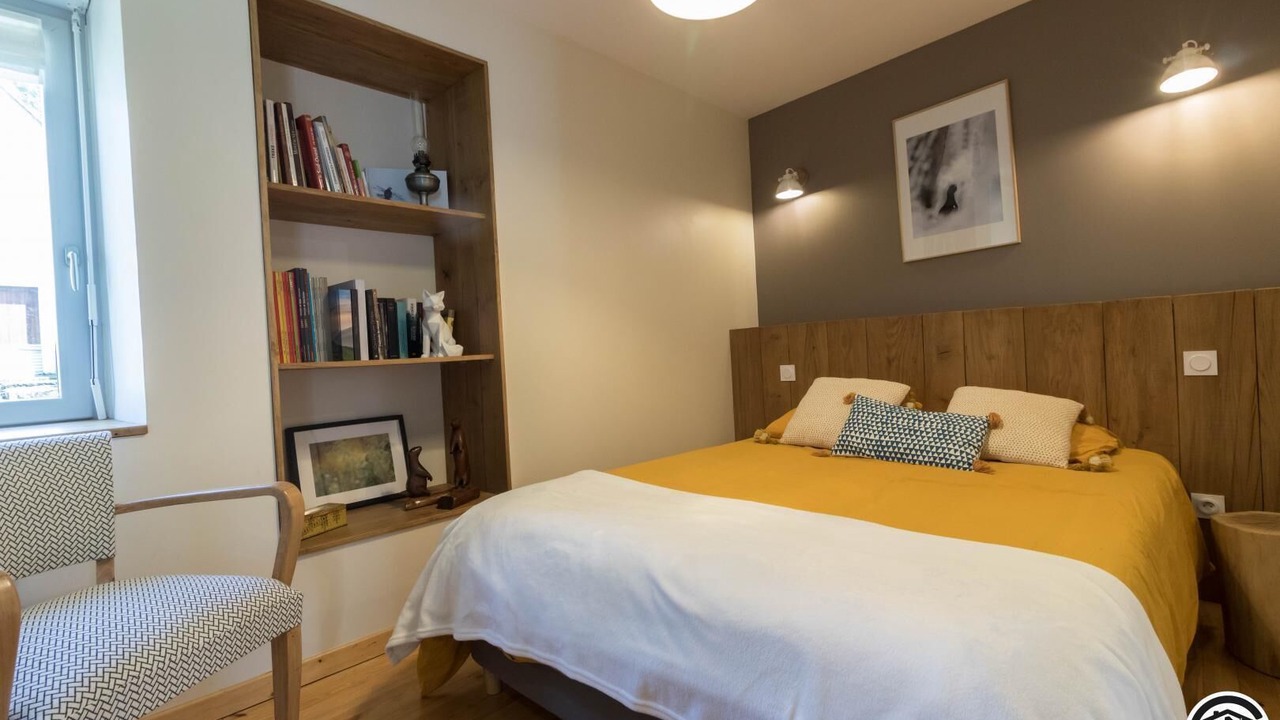Photo of Bedroom in Saint-Aventin