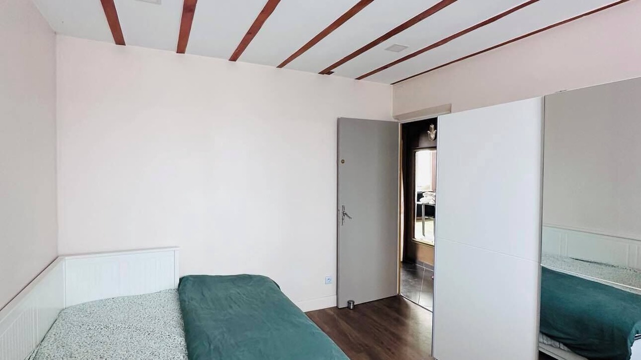 Photo of Bedroom in Lannion