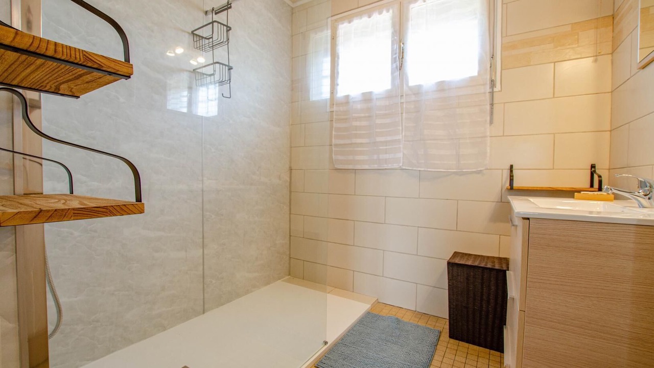 Photo of Bathroom in Brienne-la-Vieille