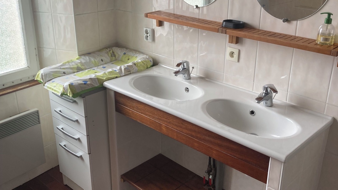 Photo of Bathroom in Courgivaux