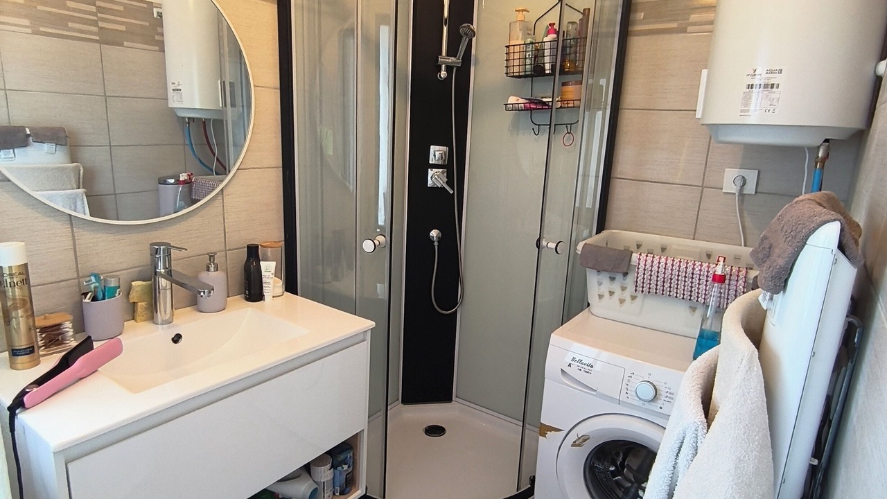 Photo of Bathroom in Saint-Dizier