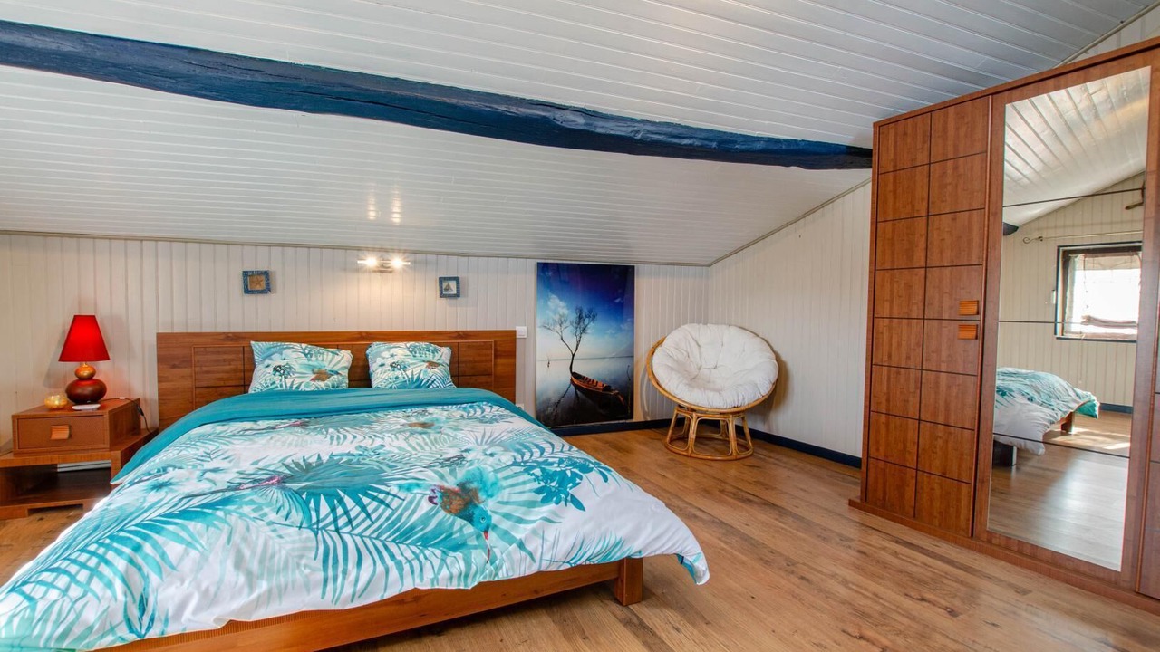 Photo of Bedroom in Arconville