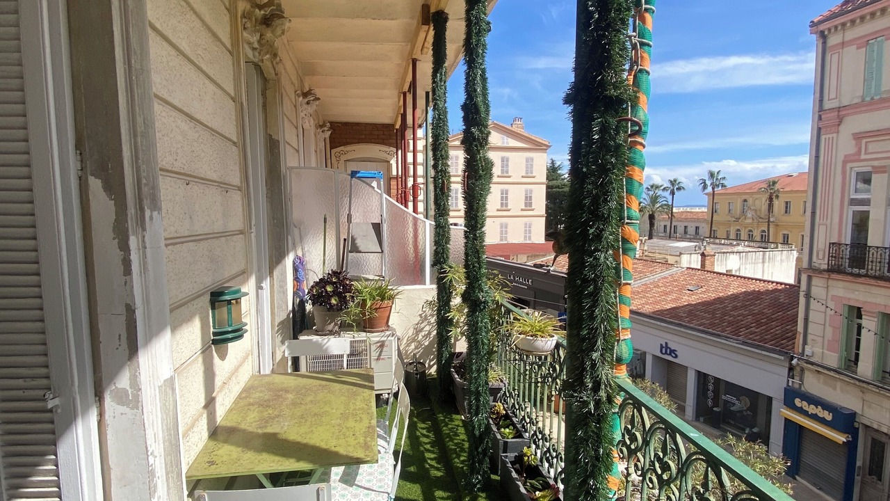 Photo of Outdoor in Hyeres City Centre