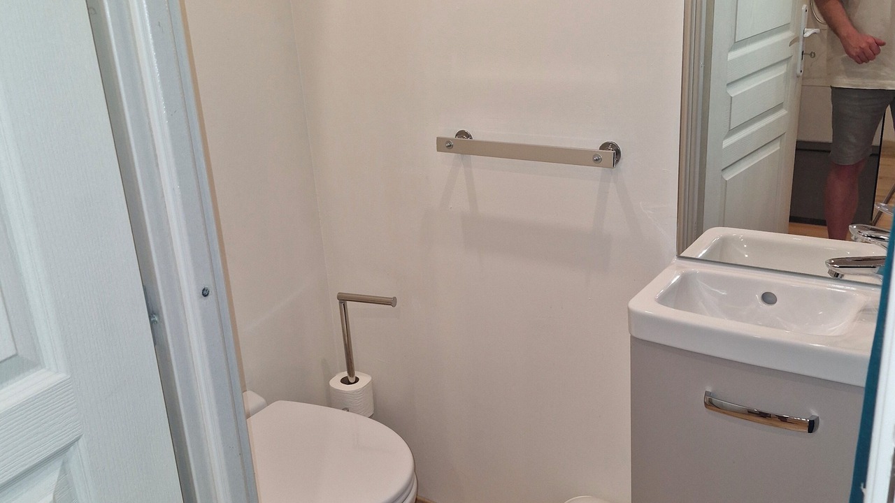 Photo of Bathroom in Neufmaisons
