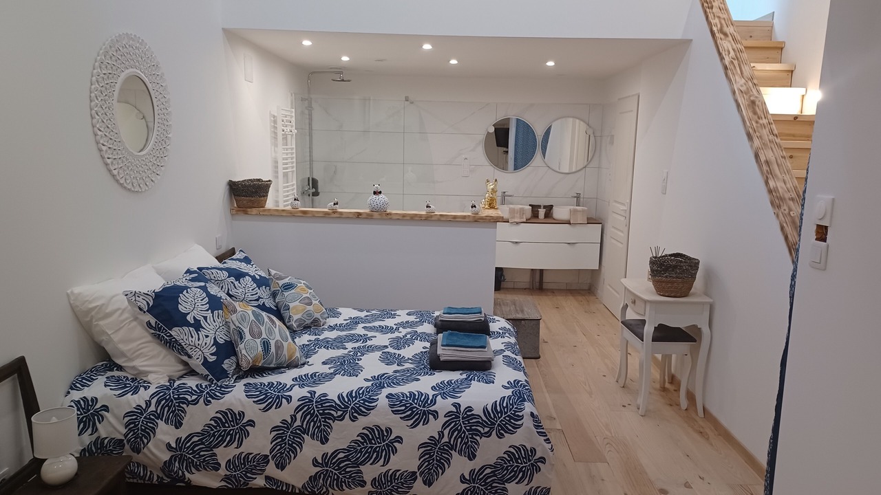 Photo of Bedroom in Neufmaisons