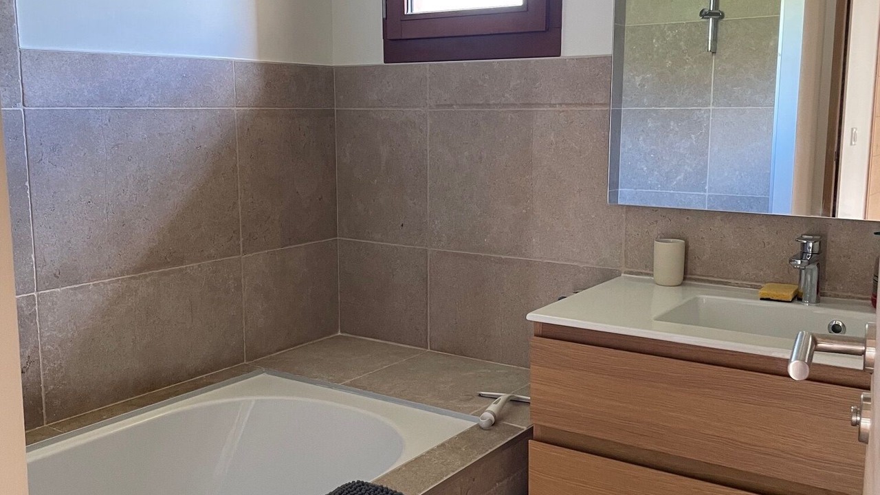 Photo of Bathroom in Bun
