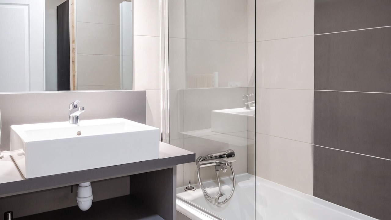 Photo of Bathroom in Remoulins