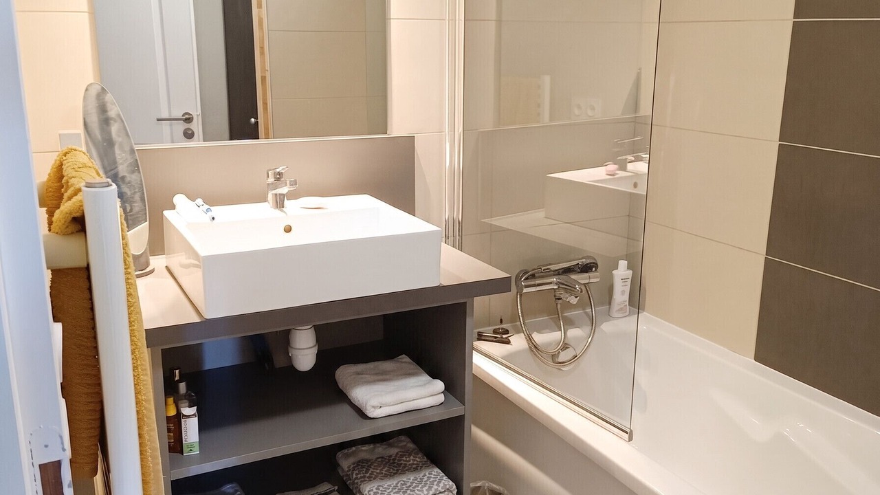 Photo of Bathroom in Remoulins